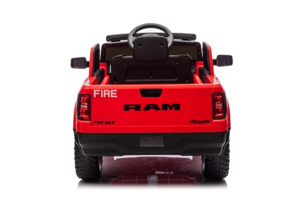 Kinderfahrzeug - Elektro Auto "Feuerwehr Dodge RAM" - 12V10AH Akku,4 Motoren- 2,4Ghz Fernsteuerung, MP3+Sirene – Bild 6