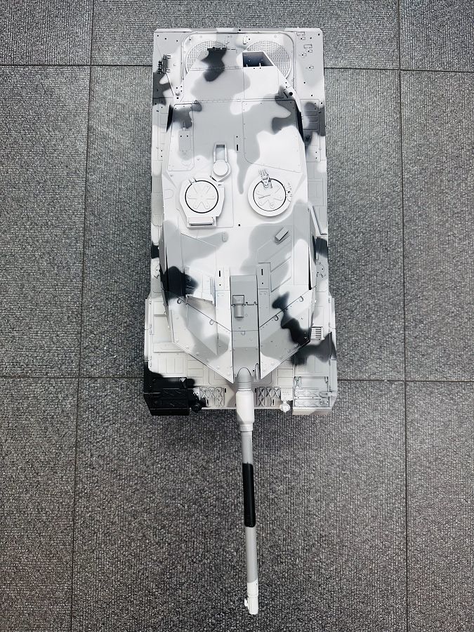 RC Panzer "German Leopard 2A6" Schnee Tarnung Lackiert Heng Long 1:16 mit Stahlgetriebe -2,4Ghz V7.0 – Bild 10