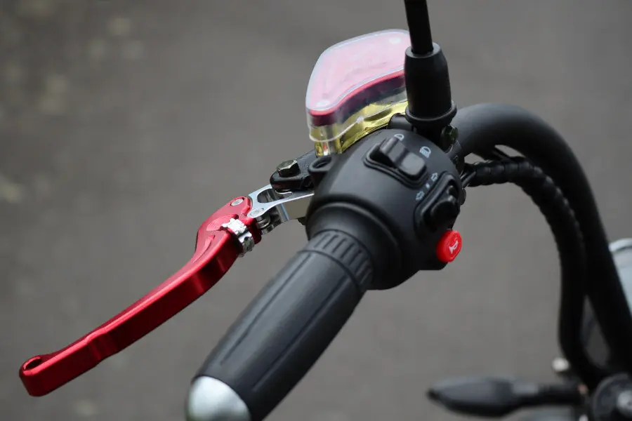 Elektro Scooter Coco Bike E-Chopper mit Straßenzulassung bis zu 48 km/h schnell - ca. 50 km Reichweite, 60V | 2000W | 20AH Akku -CP4 Plus – Bild 8