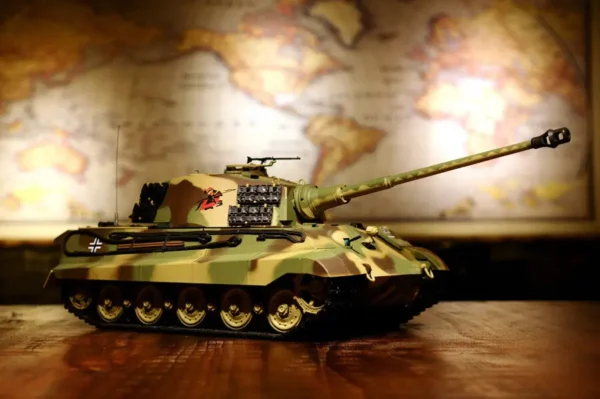 RC Panzer "Deutscher Königstiger - Henschelturm" 1:16 Heng Long mit Rauch und Sound, Metallgetriebe+Metallketten+2,4Ghz -V 7.0 - PRO mit RRZ