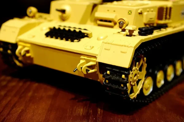 RC Panzer "Kampfwagen IV Ausf.F-1" Heng Long 1:16 Sandfarbe mit Rauch und Sound, Stahlgetriebe und 2,4Ghz+V7.0 – Bild 16