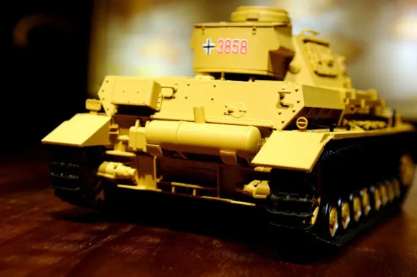 RC Panzer "Kampfwagen IV Ausf.F-1" Heng Long 1:16 Sandfarbe mit Rauch und Sound, Stahlgetriebe und 2,4Ghz+V7.0 – Bild 7