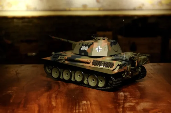 RC Panzer "German Panther" 1:16 Heng Long -Rauch&Sound+Stahlgetriebe und 2,4Ghz - V7.0 - Pro Modell – Bild 8