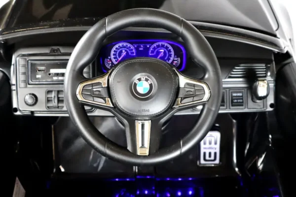 Elektro Kinderfahrzeug "BMW M5" - lizenziert - 24V Akku, 2,4Ghz Fernsteuerung, MP3, Ledersitz+EVA-Schwarz – Bild 5