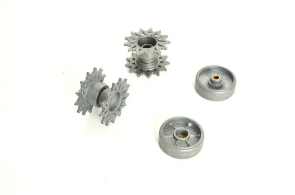 Aufrüstungssatz für Panzer: Metallkettenset für Heng Long Sherman 3898 – Bild 3
