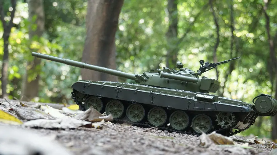 RC Panzer "Russicher T-72" Heng Long 1:16 mit Rauch&Sound und Stahlgetriebe -2,4Ghz -V 7.0 ERA – Bild 6