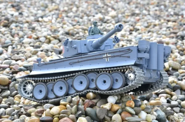 RC Panzer "German Tiger I" Heng Long 1:16 Mit Stahlgetriebe und Metallketten -2,4Ghz Fernsteuerung- UPG-A V7.0 – Bild 15